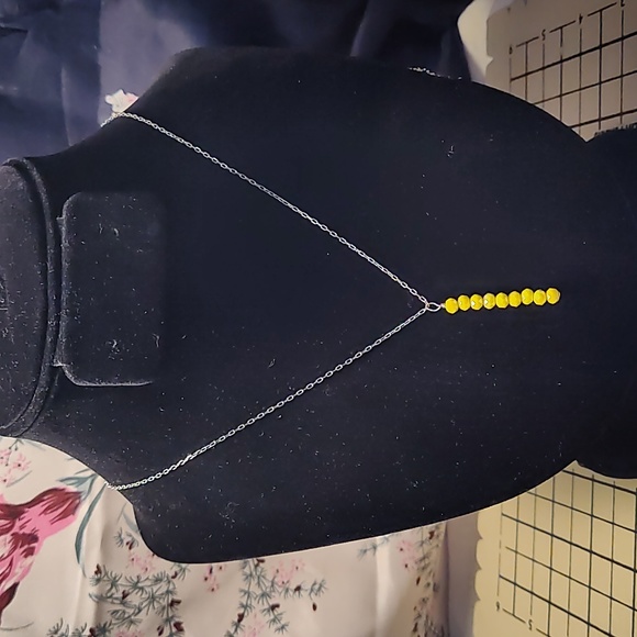 Necklace,silver chain, yellow crystals,7 1/2 inches long - Picture 1 of 3